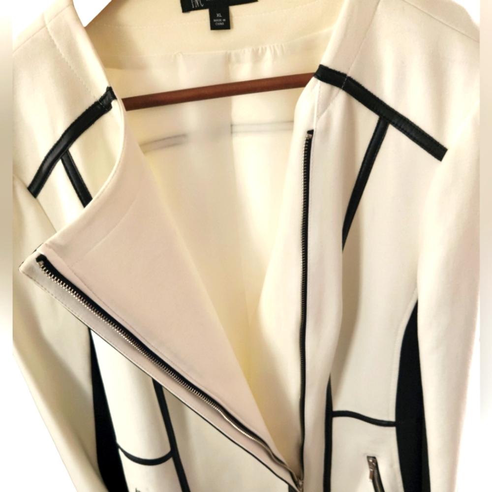 INC International Concepts Cream and Black Blazer